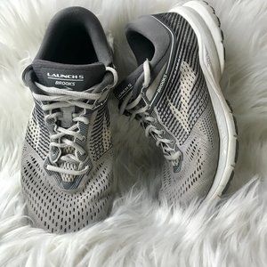 Brook Grey Launch 5 Running Shoe